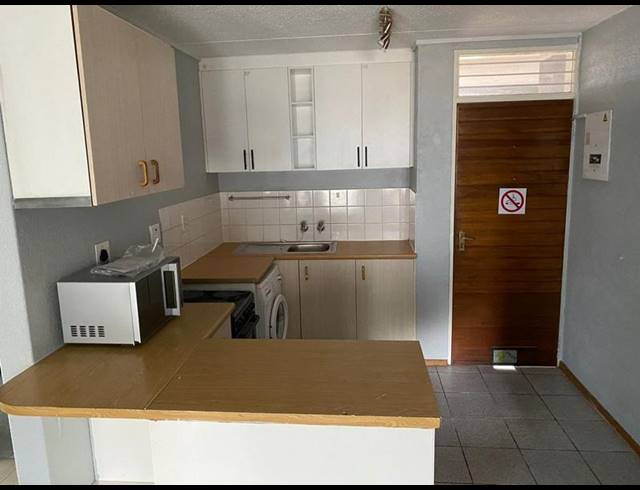 3 BEDROOM APARTMENT FOR SALE IN WESTDENE